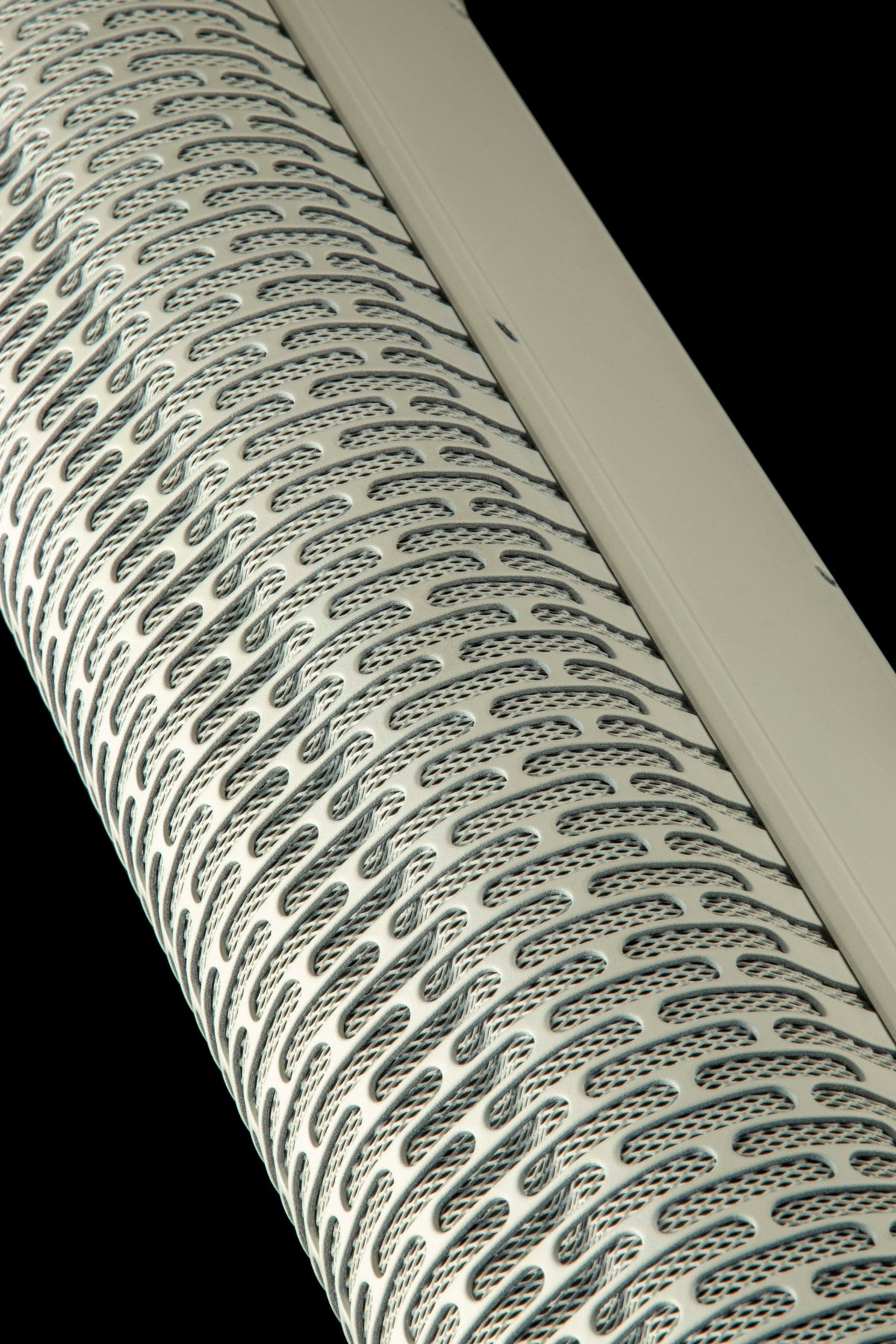 AX12CWH - white