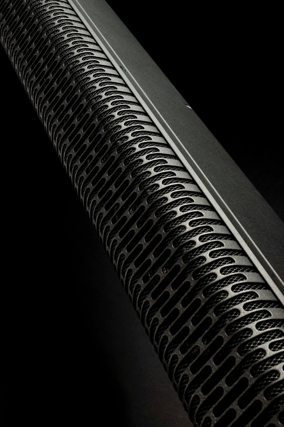 Axiom AX16CL 16 x 2.5" High-Power, Passive, Portable Line Array Element